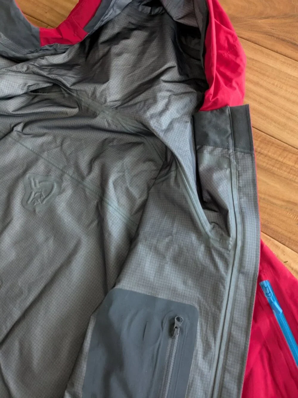Norrøna Lofoten Gore-Tex® Pro ski shell jacket - Jester red - men's size S